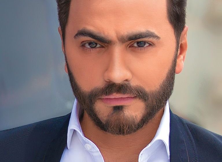  تامر حسني كان عامل في بنزينة وكاظم الساهر بائعا للأيس كريم.. أبرز مهن الفنانين قبل الشهرة