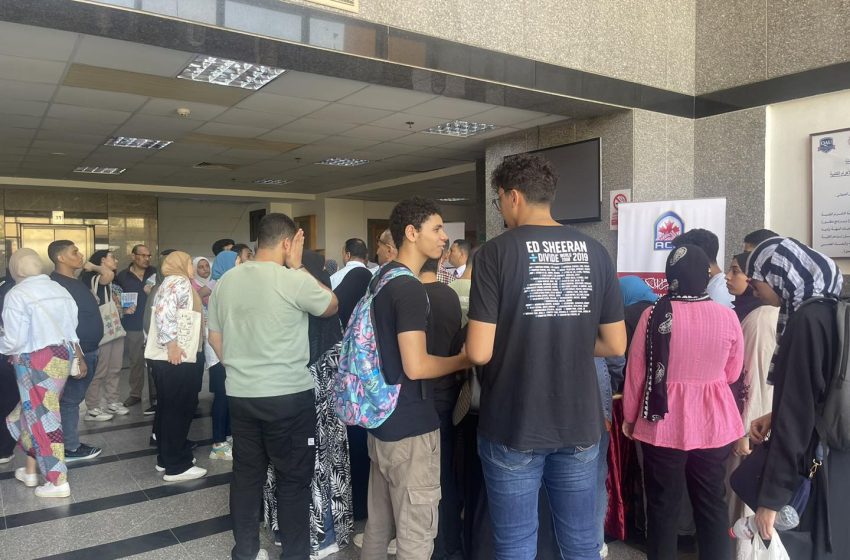  اقبال شديد من طلاب الثانوية العامة على كليات جامعة ” الاهرام الكندية “