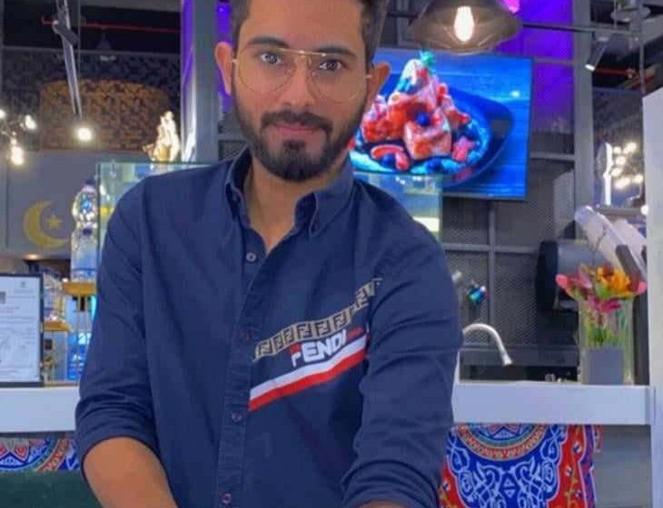  البلوجر الشهير “بدر شايف ” فى اشهر مطاعم “الحسين ” و “السيدة زينب” لتذوق “الفتة المصرية”