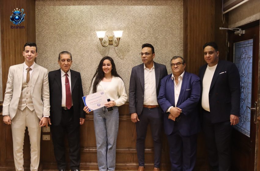  نقابة الملاحة البحرية  العامة تكرم الاعلامية قدرية على