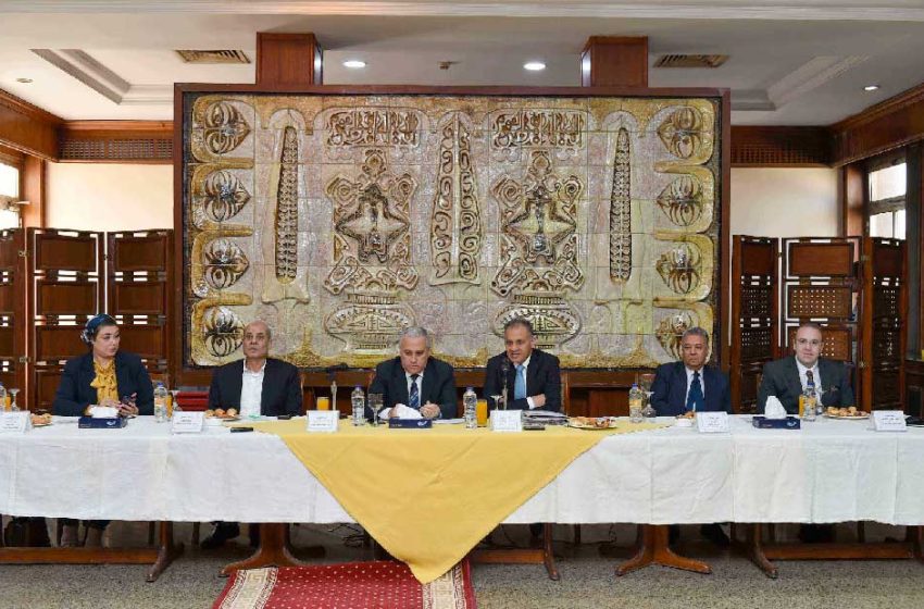  بهدف استغلال الإمكانيات المادية والبشرية : رئيس الهيئة الوطنية للصحافة يلتقي مع مجلس إدارة الأهرام الجديد