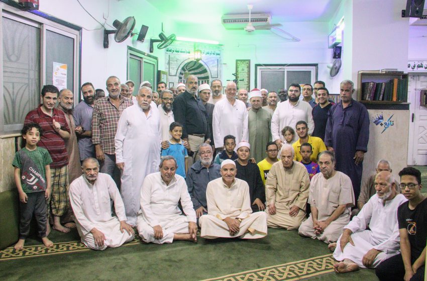  بحضور، القارئ علي الفشني و محمود عيسي كبير مفتشى بولاق.: شهرت عاصم ينظم أمسية دينية 